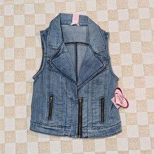 Candie's Girl’s Denim Vest Size Medium